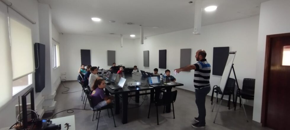 Comenz El Taller De Dise O E Impresi N D Para Ni Os As En El Polo