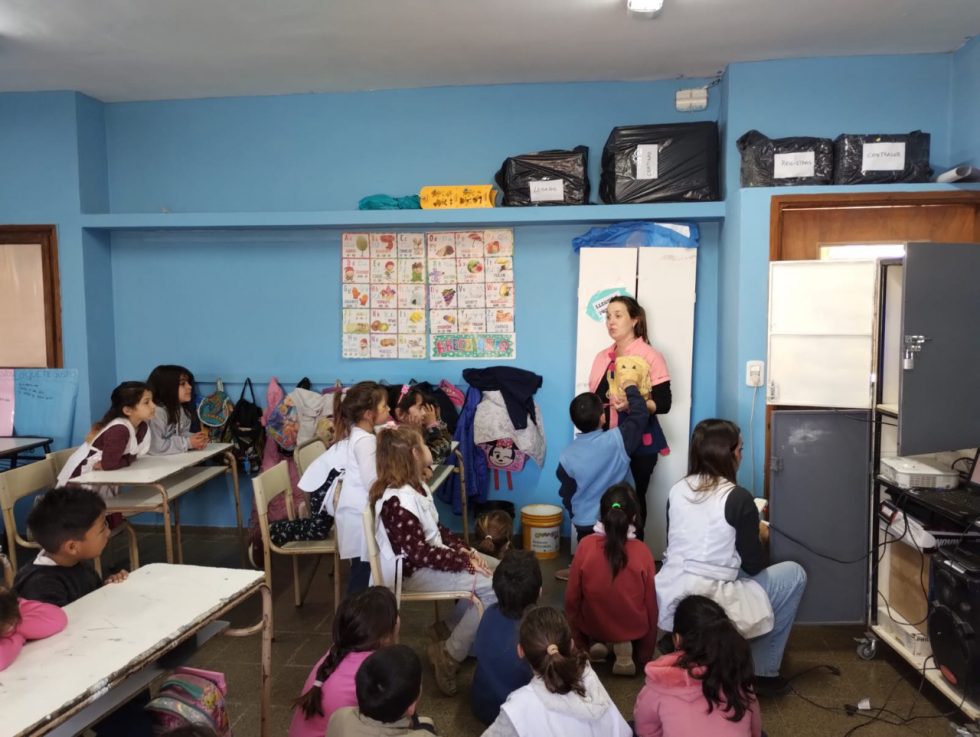 Alumnos As De La Escuela N Tuvieron Un Taller De Salud Bucal