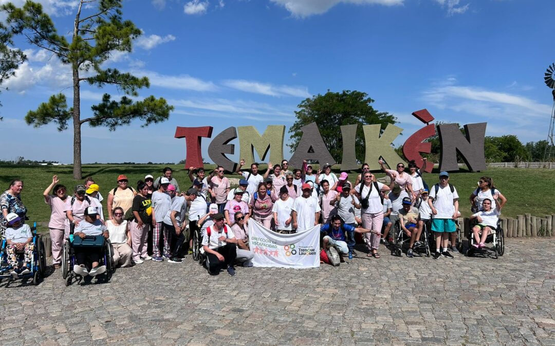 INTEGRANTES DEL HOGAR CUMEN CHE Y DEL CENTRO DE DÍA VIAJARON A TEMAIKÉN: PARTICIPARON DE LA JORNADA INCLUSIVA “SOMOS DIVERSIDAD”