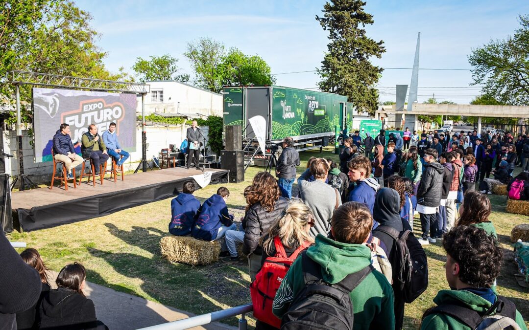 EXPO FUTURO JOVEN: TODA LA OFERTA EDUCATIVA A DISPOSICIÓN DE LOS ESTUDIANTES SECUNDARIOS DEL DISTRITO