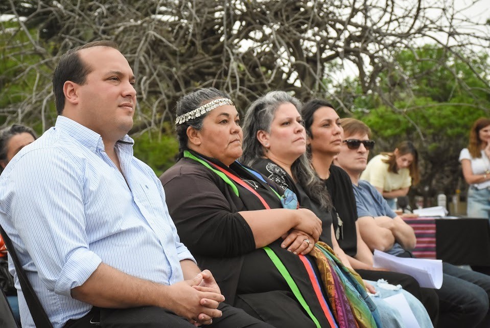 DÍA DEL RESPETO A LA DIVERSIDAD CULTURAL: EN EL ACTO SE PROMOVIÓ LA REFLEXIÓN HISTÓRICA Y EL DIÁLOGO EN COMUNIDAD