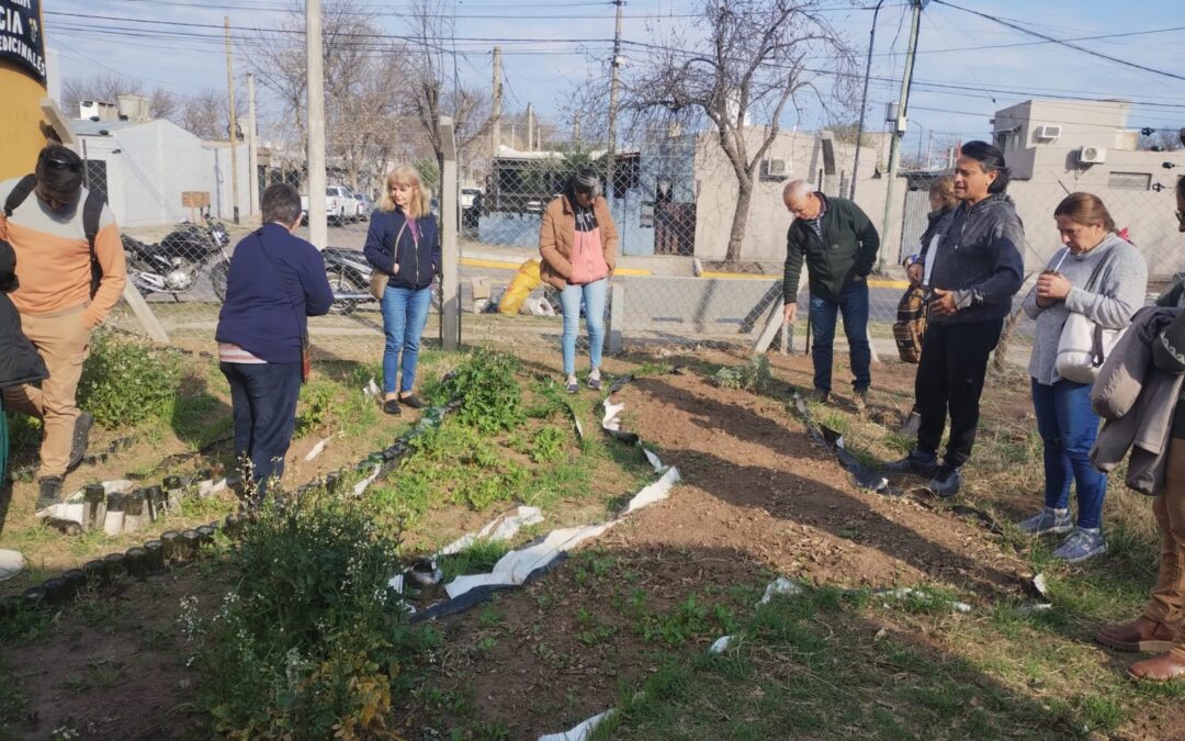 COMENZÓ EL CURSO DE “HUERTA AGROECOLÓGICA Y SALUD FAMILIAR” EN EL CIC DEL BARRIO ESPERANZA