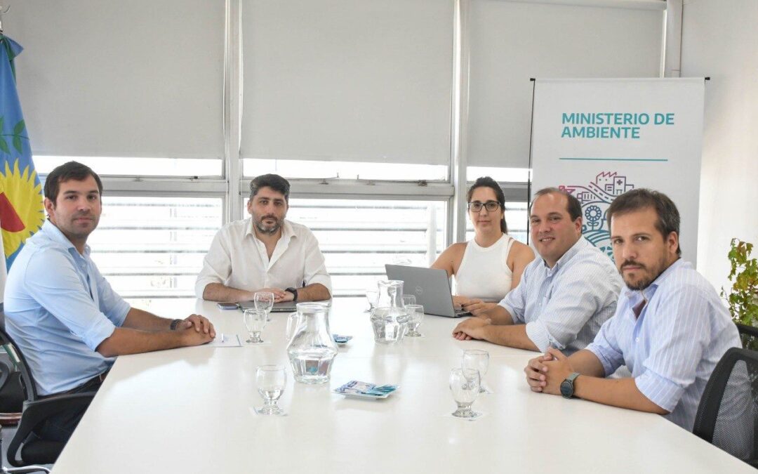 REUNIÓN EN EL MINISTERIO DE AMBIENTE: AVANZA EL PROYECTO TÉCNICO PARA LA CONSTRUCCIÓN FUTURA DE LA PRIMERA CELDA SANITARIA