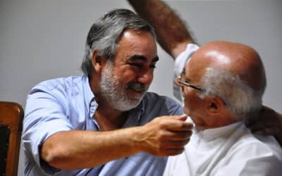 Fernández reconoció a Raúl Orellana que se jubila y deja la Secretaría de Salud