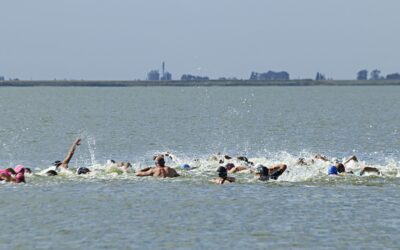 CON MUY BUENA PARTICIPACIÓN DE COMPETIDORES SE DISPUTÓ AYER (DOMINGO) EL TRIATLÓN REGIONAL 2025