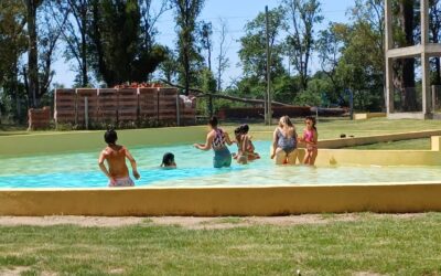 LOS CHICOS/AS DEL PEQUEÑO HOGAR DISFRUTARON DE UNA JORNADA DE JUEGOS Y DIVERSIÓN EN EL PARQUE WINIFREDA