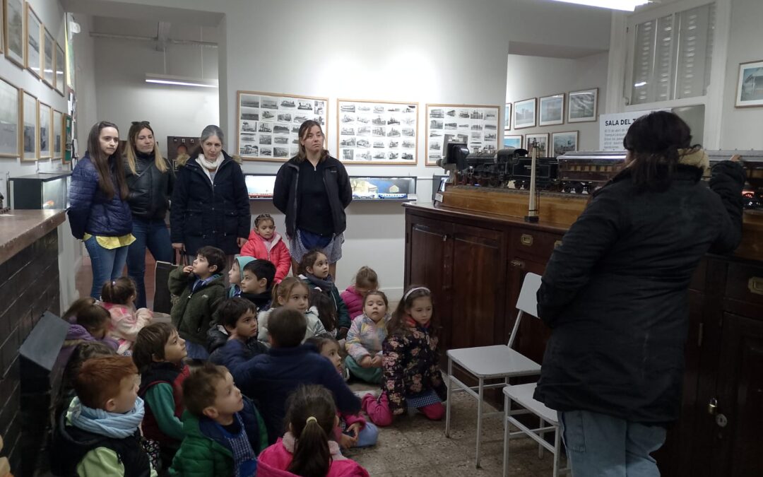 ALUMNOS/AS DEL JARDÍN DE INFANTES Nº 901 VISITARON EL MUSEO FERROVIARIO