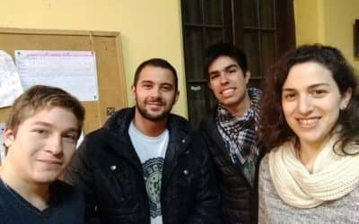 Bathis visitó ayer la casa del estudiante en Buenos Aires