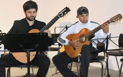 EXCELENTE MARCO DE PÚBLICO EN EL ESPECTÁCULO “GUITARRAS EN CONCIERTO”