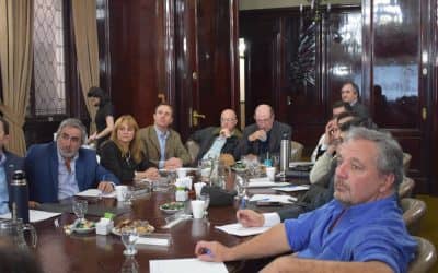 Fernández y funcionarios participaron en una reunión en el Ministerio del Interior