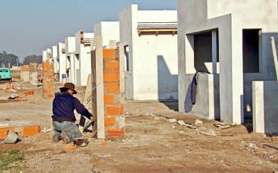 Se realizaron gestiones para la construcción de 140 viviendas en el distrito